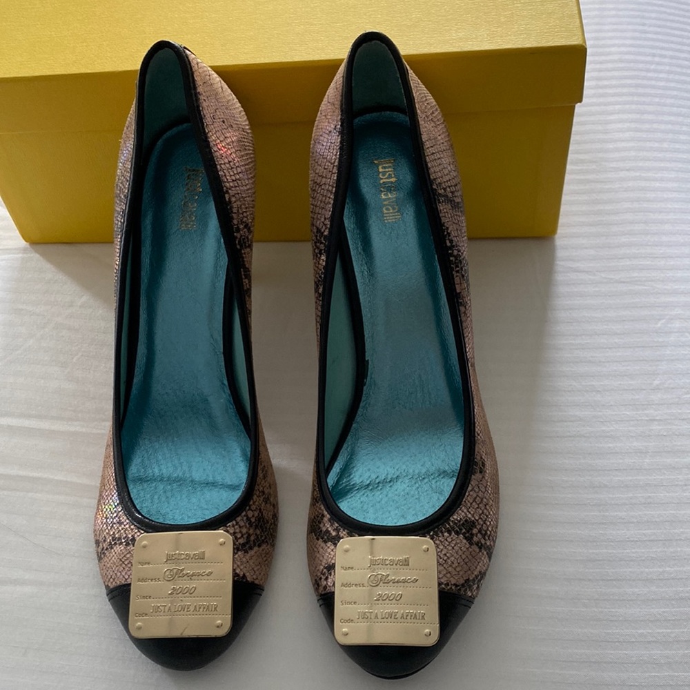 Just Cavalli 👠